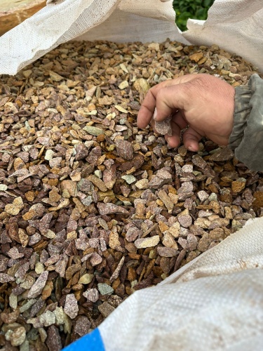 Златолит персиковый декоративная каменная крошка купить в Альметьевске