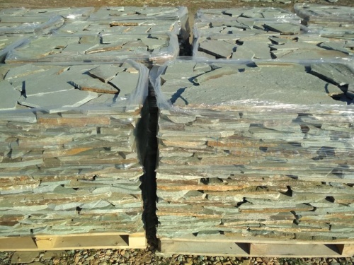 Плитняк златолит зелёный для цоколя, отмостки купить в Альметьевске