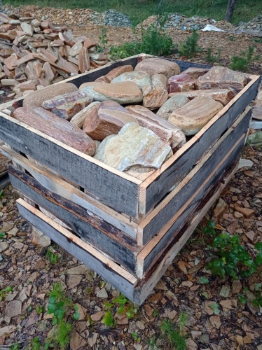 Златолит жёлтый, жёлто-зелёный глыбки и валуны для ланшафтного дизайна купить в Альметьевске