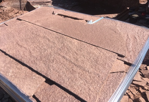 Плитняк лемезит бордовый для облицовки цоколя 20-25 мм  купить в Альметьевске